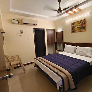 Hotel Dkr Residency